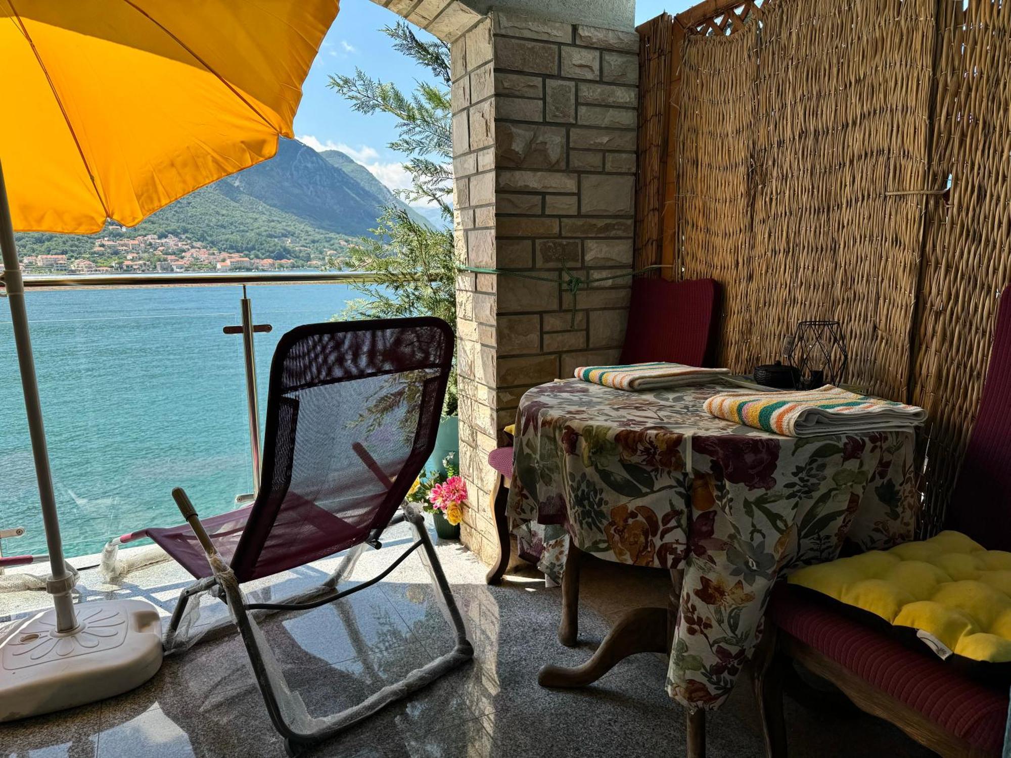 Aparthotel Maxim Kotor Exterior foto